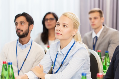 Seminar s praktičnimi napotki za izpolnitev davčnega obračuna za leto 2019 in nekatere davčne novosti po 1.1.2020 Seminar s praktičnimi napotki za izpolnitev davčnega obračuna za leto 2019 in nekatere davčne novosti po 1.1.2020