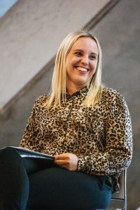 Brezplačna e-delavnica “Digitalni marketing – zdaj ali nikoli” Prodajne poti, ki jih podjetja v današnjem času morajo uporabljati
