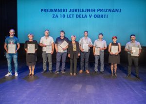 Podeljena so bila jubilejna priznanja članom zbornice za leti 2020 in 2021