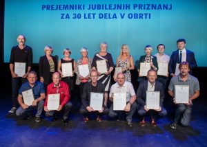Podeljena so bila jubilejna priznanja članom zbornice za leti 2020 in 2021