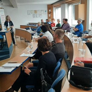 Izveden seminar Kako voditi in hraniti kadrovske evidence po spremembi zakona