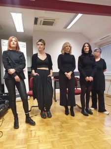 Izveden seminar o trenutnih trendih in novostih na področju frizerstva