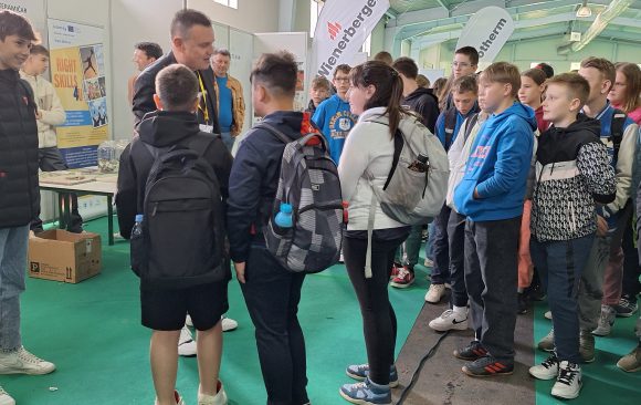 Predstavitev gradbenih poklicev in izvedba tekmovanja slikopleskarjev  na sejmu Megra