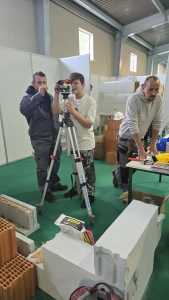 Predstavitev gradbenih poklicev in izvedba tekmovanja slikopleskarjev  na sejmu Megra