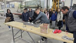 Poročilo z ogleda in srečanja s podjetji »POKLICI OD BLIZU«, OŠ Grad in OŠ Kuzma