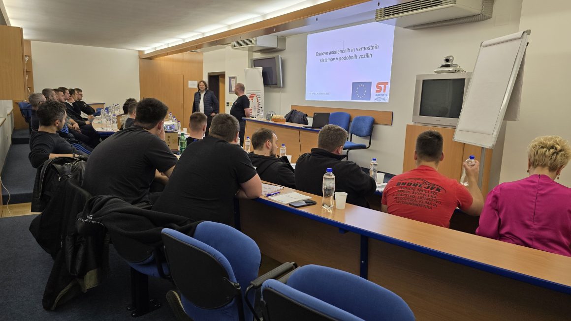 Izvedeno usposabljanje za avtoserviserje