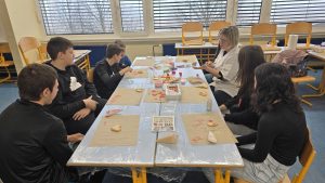 Izvedena Interaktivna delavnica "V OSPREDJU SO POKLICI" na OŠ Puconci