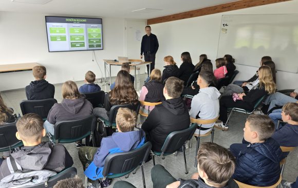 Poročilo z ogleda podjetij “POKLICI OD BLIZU” – OŠ Puconci