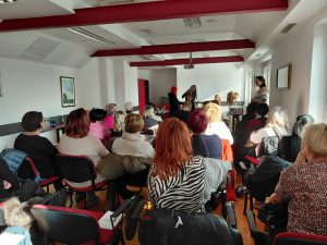 Izveden seminar za frizerje s Petro Blatnik Maček