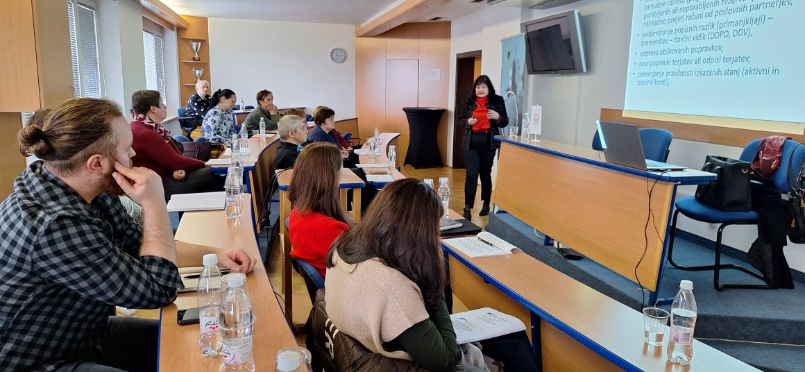 Izveden Davčni seminar